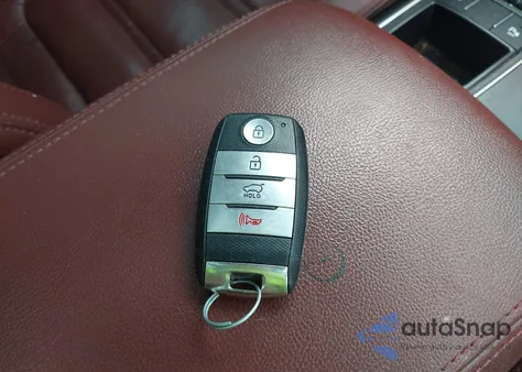 2017 Kia Sorento 3.3L Sx z USA, uszkodzony, nr VIN 5XYPK4A50HG296217